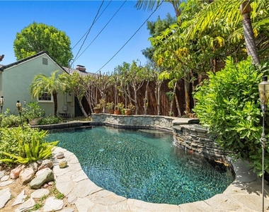 4416 Morella Avenue - Photo Thumbnail 56