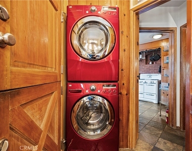 4416 Morella Avenue - Photo Thumbnail 21