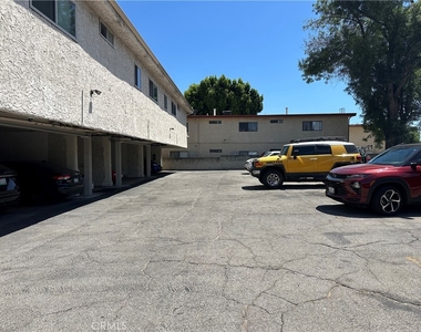 7055 Etiwanda Avenue - Photo Thumbnail 18