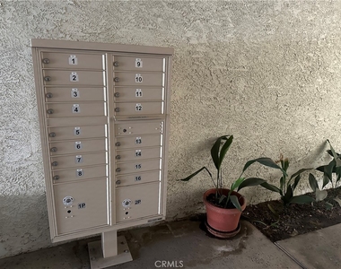 7055 Etiwanda Avenue - Photo Thumbnail 16