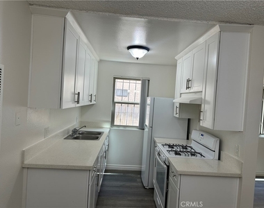 7055 Etiwanda Avenue - Photo Thumbnail 5