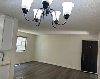 7055 Etiwanda Avenue - Photo Thumbnail 4
