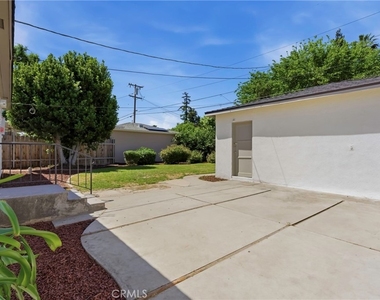 2715 Cedar - Photo Thumbnail 29