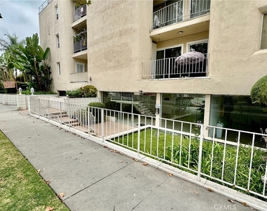 423 S Rexford Drive - Photo Thumbnail 1