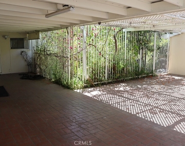 18616 Lassen Street - Photo Thumbnail 31