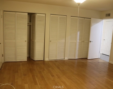 18616 Lassen Street - Photo Thumbnail 18