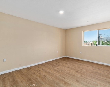 13710 Foothill - Photo Thumbnail 10