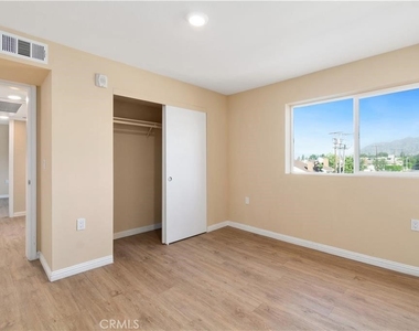 13710 Foothill - Photo Thumbnail 17