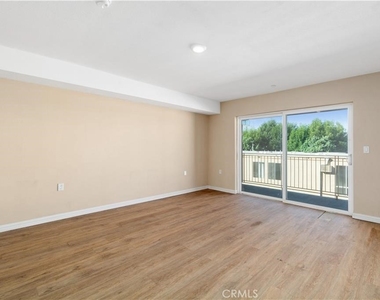 13710 Foothill - Photo Thumbnail 20
