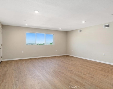 13710 Foothill - Photo Thumbnail 2