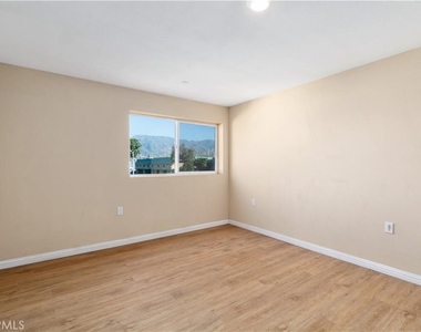 13710 Foothill - Photo Thumbnail 11