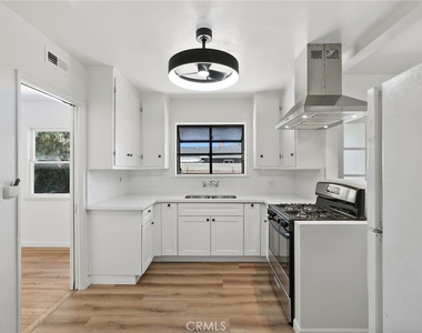 7656 Teesdale Avenue - Photo Thumbnail 16