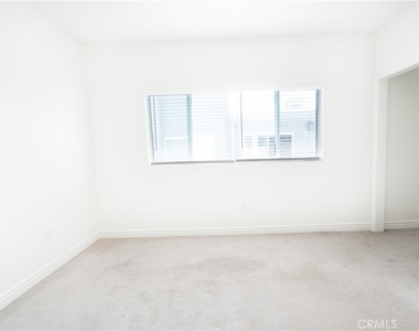 3662 Clarington - Photo Thumbnail 12