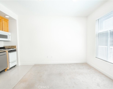 3662 Clarington - Photo Thumbnail 19