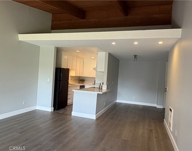 6542 #d408 Ocean Crest Dr. - Photo Thumbnail 2
