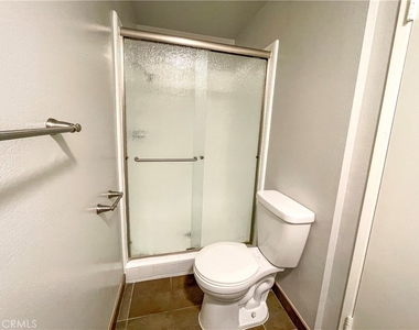 6655 W 86th Place - Photo Thumbnail 8