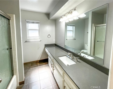 6655 W 86th Place - Photo Thumbnail 12