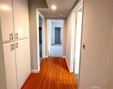 6655 W 86th Place - Photo Thumbnail 7