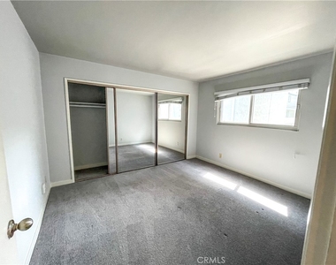 6655 W 86th Place - Photo Thumbnail 9