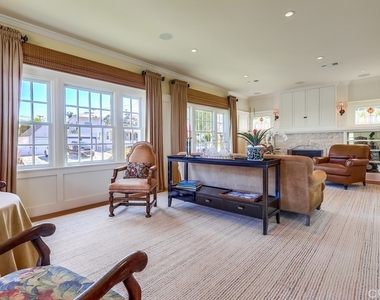 1239 S Patton Avenue - Photo Thumbnail 8
