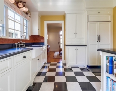 1239 S Patton Avenue - Photo Thumbnail 21