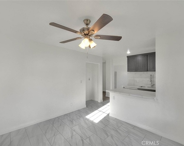 8585 Lampson Ave - Photo Thumbnail 14