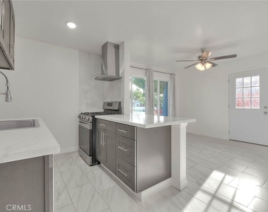 8585 Lampson Ave - Photo Thumbnail 16