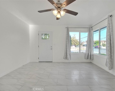 8585 Lampson Ave - Photo Thumbnail 6
