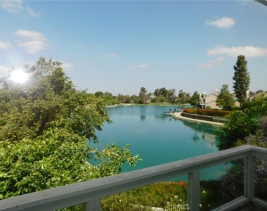 5 Lakefront - Photo Thumbnail 14