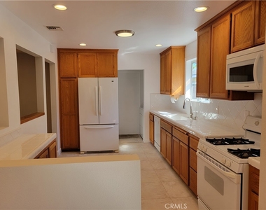 1923 Shipway Avenue - Photo Thumbnail 10