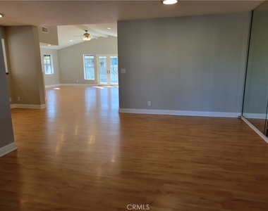 1923 Shipway Avenue - Photo Thumbnail 6