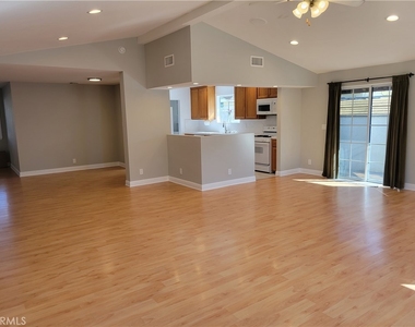 1923 Shipway Avenue - Photo Thumbnail 11