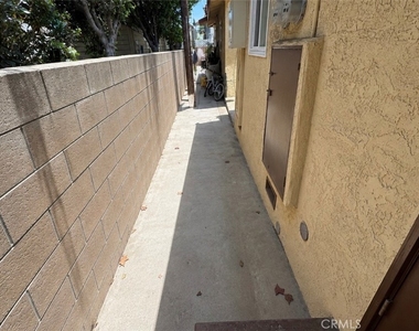 15226 Normandie - Photo Thumbnail 22
