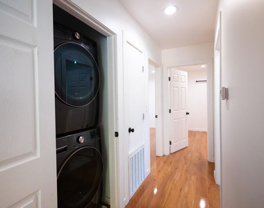270 E Penn Street - Photo Thumbnail 7