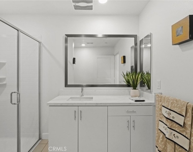 1218 Nolita - Photo Thumbnail 20