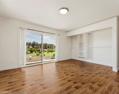 23932 Flores Avenue - Photo Thumbnail 27