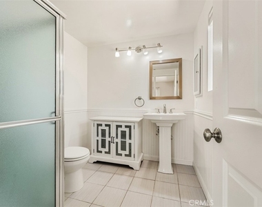 23932 Flores Avenue - Photo Thumbnail 28