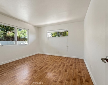 23932 Flores Avenue - Photo Thumbnail 22