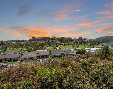 23932 Flores Avenue - Photo Thumbnail 3