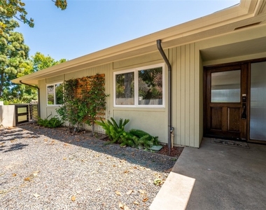 23932 Flores Avenue - Photo Thumbnail 6