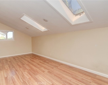 9772 Kite Drive - Photo Thumbnail 12