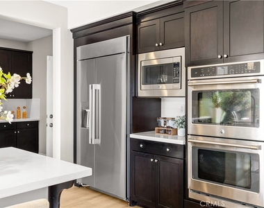 1 Intriga Court - Photo Thumbnail 18