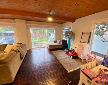 518 Westminster Avenue - Photo Thumbnail 8