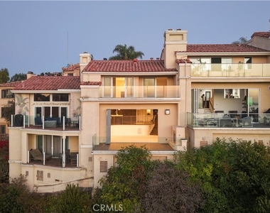315 Carnation - Photo Thumbnail 6