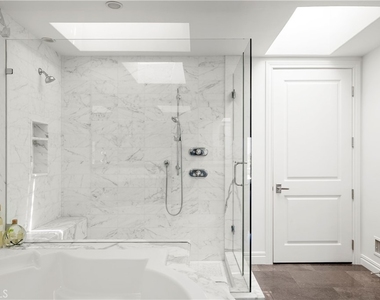 315 Carnation - Photo Thumbnail 17
