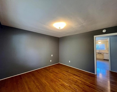 621 S 13th Street - Photo Thumbnail 24