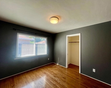 621 S 13th Street - Photo Thumbnail 17
