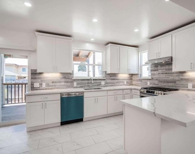 1305 Walnut Street - Photo Thumbnail 12