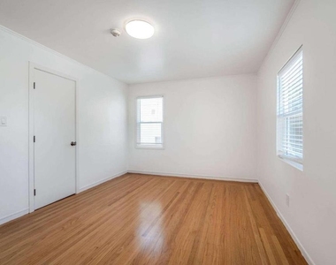 1305 Walnut Street - Photo Thumbnail 33