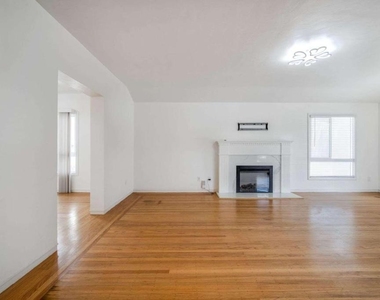 1305 Walnut Street - Photo Thumbnail 2